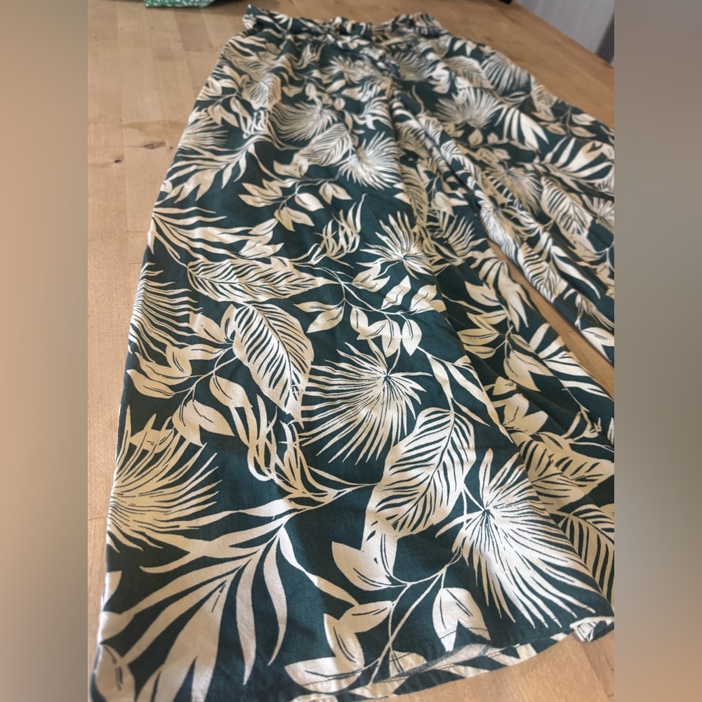 Patrons of Peace leaf print wide leg palazzo pants - Picture 6 of 9
